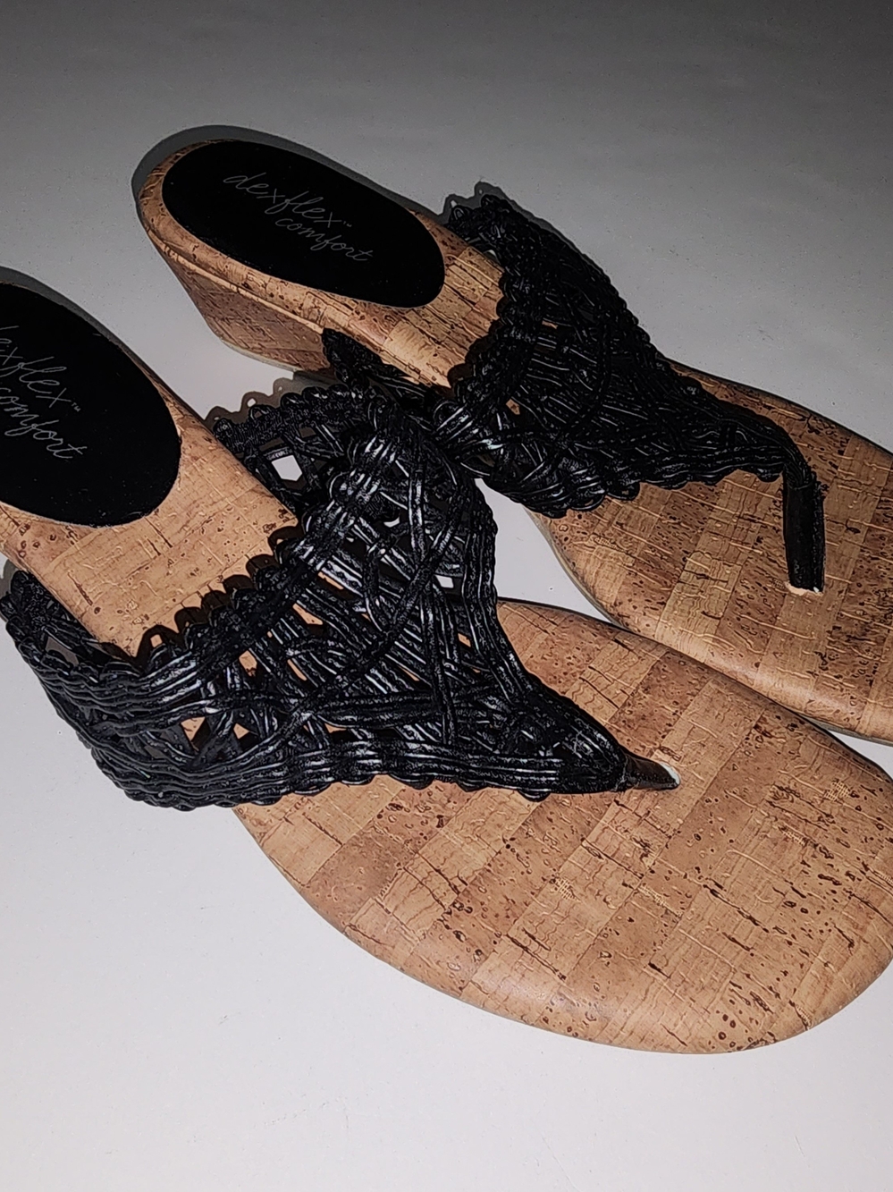 Dexflex Comfort Rosita woven wedge thong sandals women's size 7